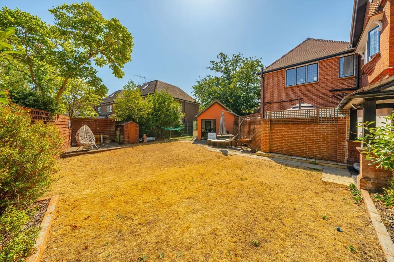 Mayfield Road, Weybridge, KT13 photo 12