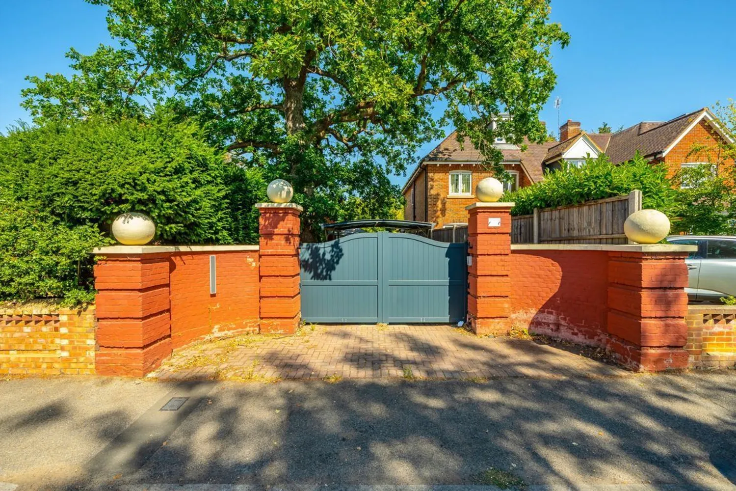 Mayfield Road, Weybridge, KT13 photo 14