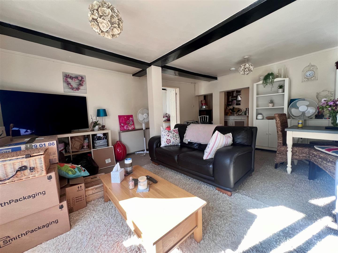Watling Street East, Towcester Image 3