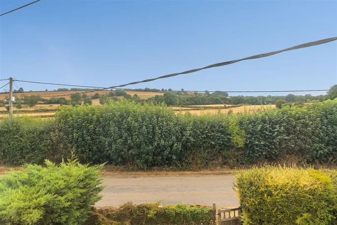 Property carousel image 16