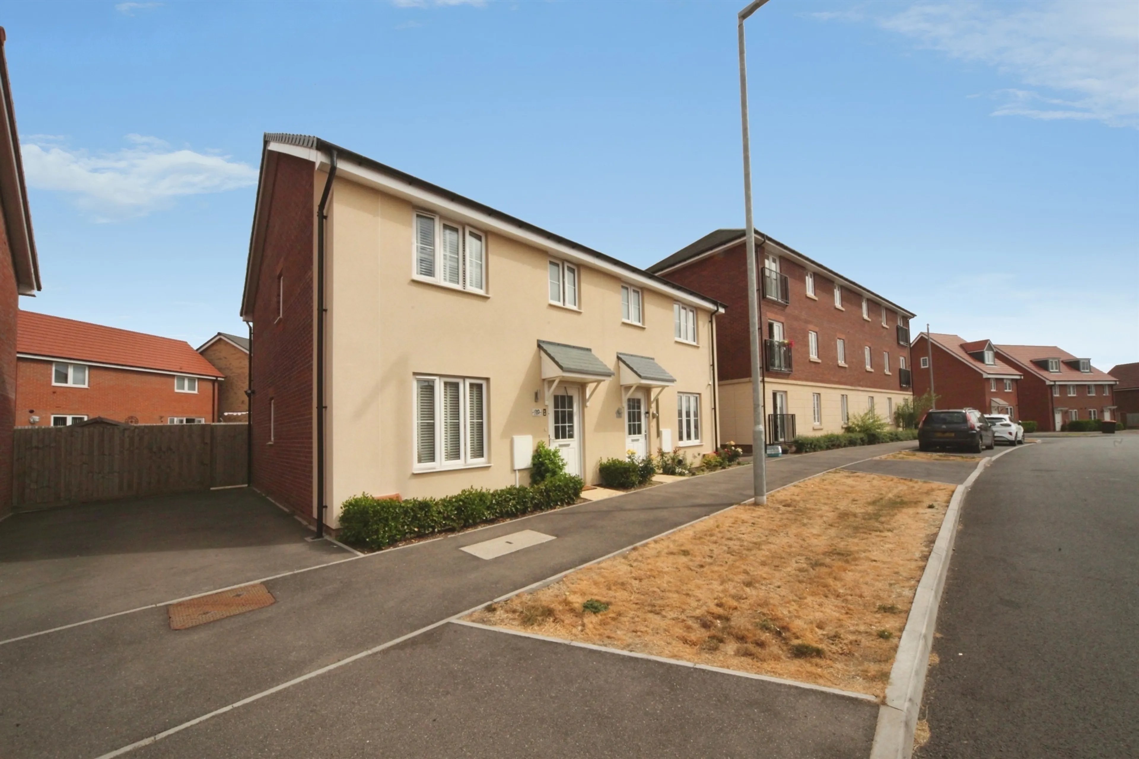 Property photo 0