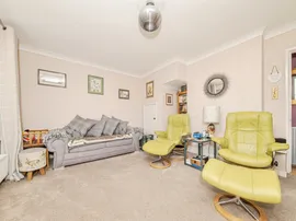 James Gardens, St. Osyth, Clacton-On-Sea thumb 2