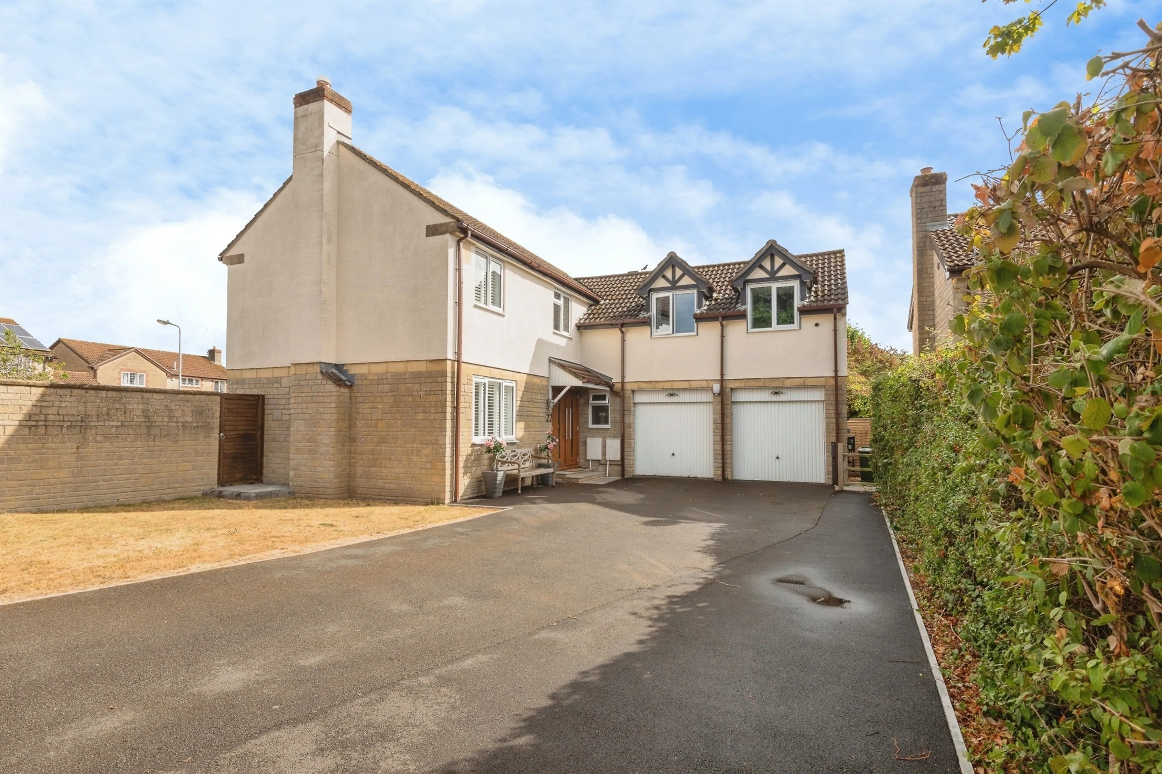 Property photo 0