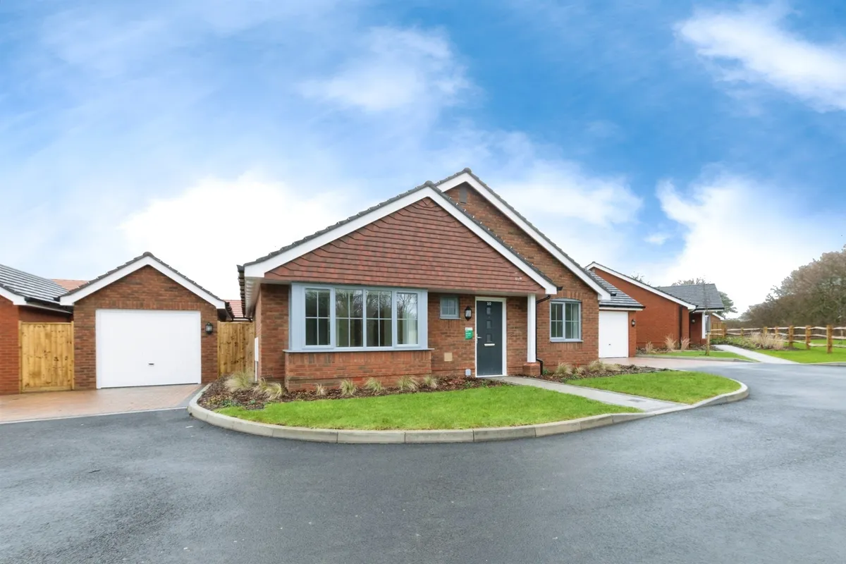 Ringwood Road, Alderholt, Fordingbridge