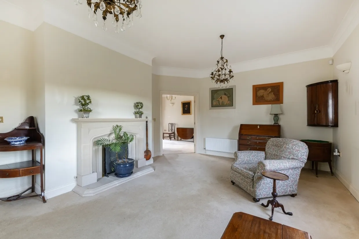 Quinton Place Warminster BA12 photo 2