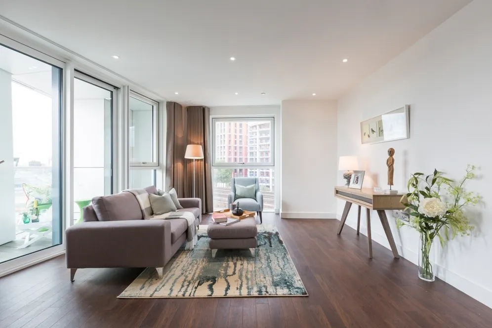 50 Wandsworth Road London SW8 photo 3