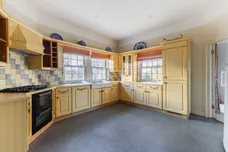 Quinton Place Warminster BA12 photo 4
