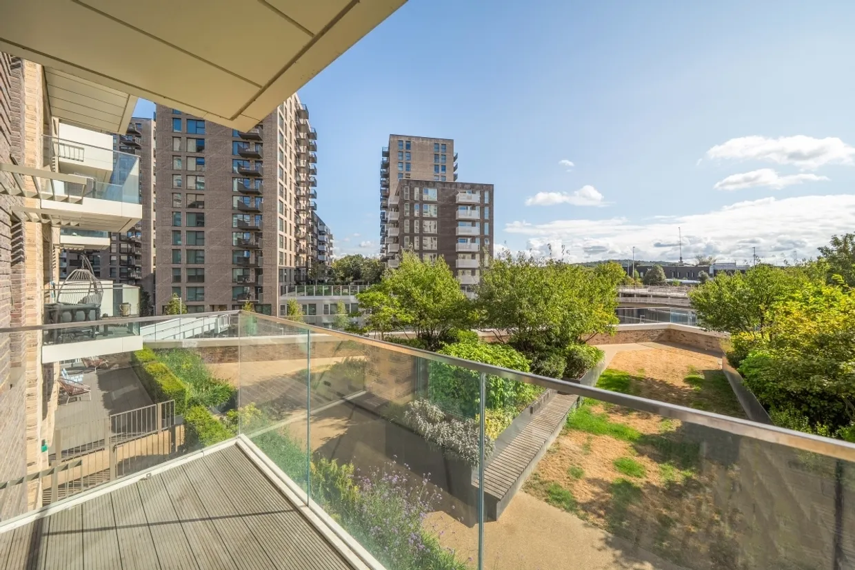 Plowden Road London SE3 photo 1
