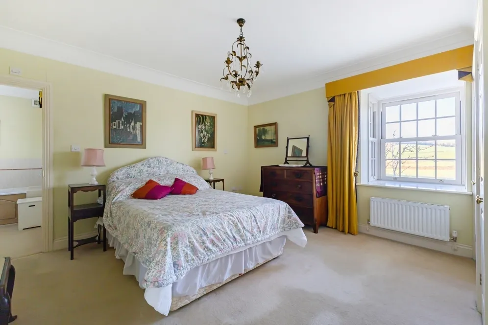 Quinton Place Warminster BA12 photo 8
