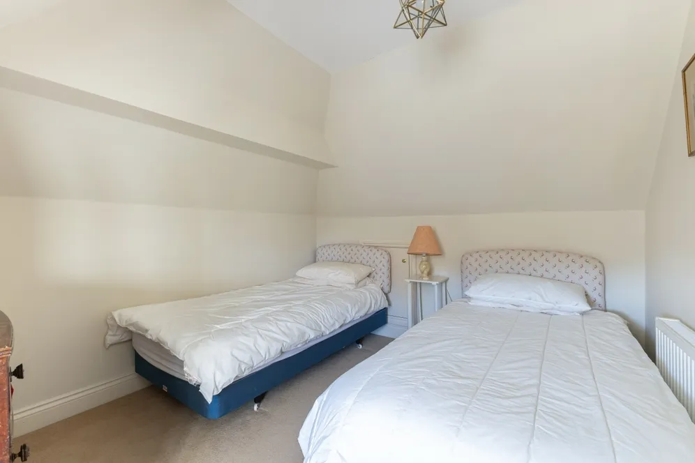 Quinton Place Warminster BA12 photo 11