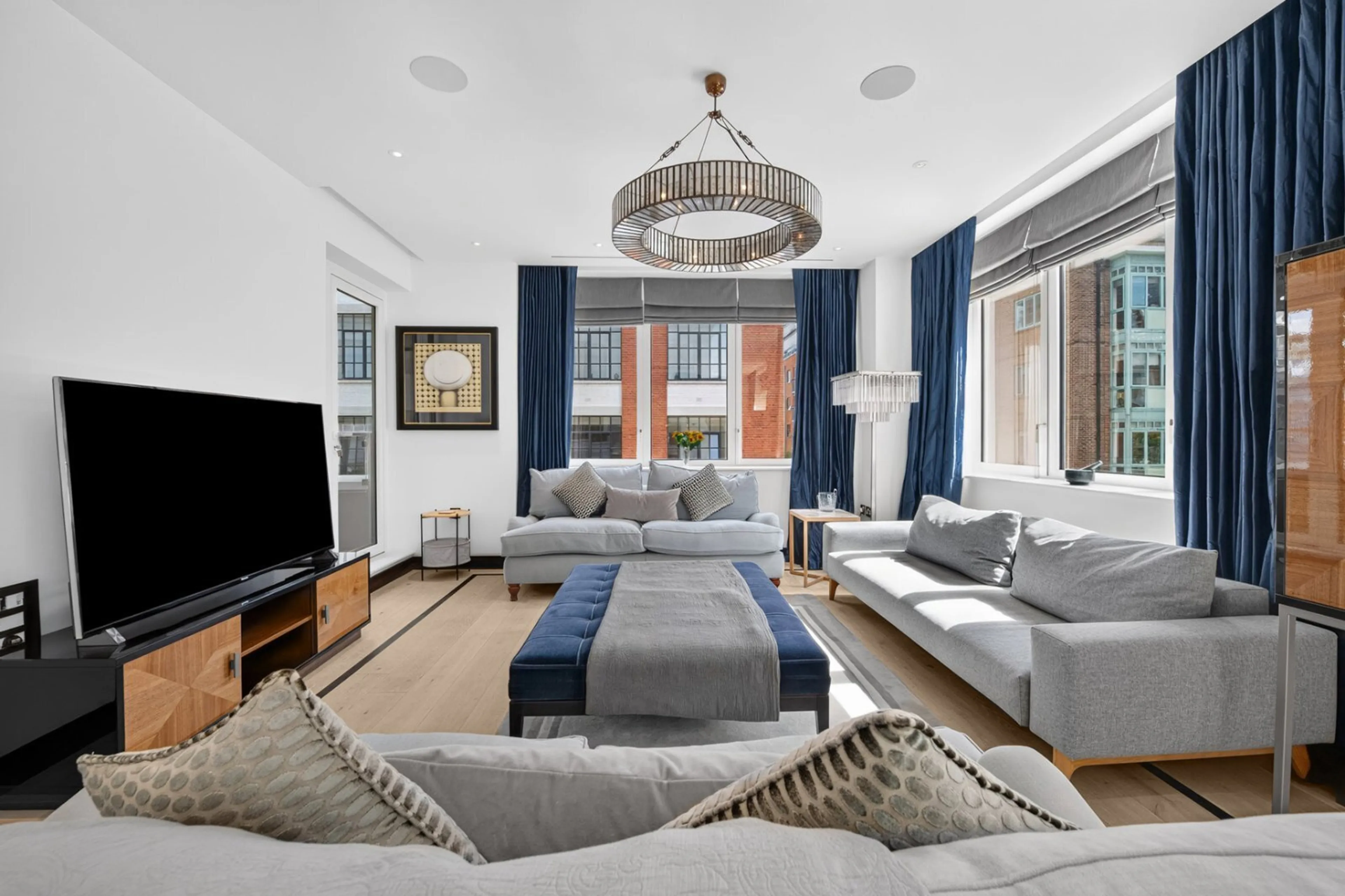 Property at Chapter Street, London, SW1P