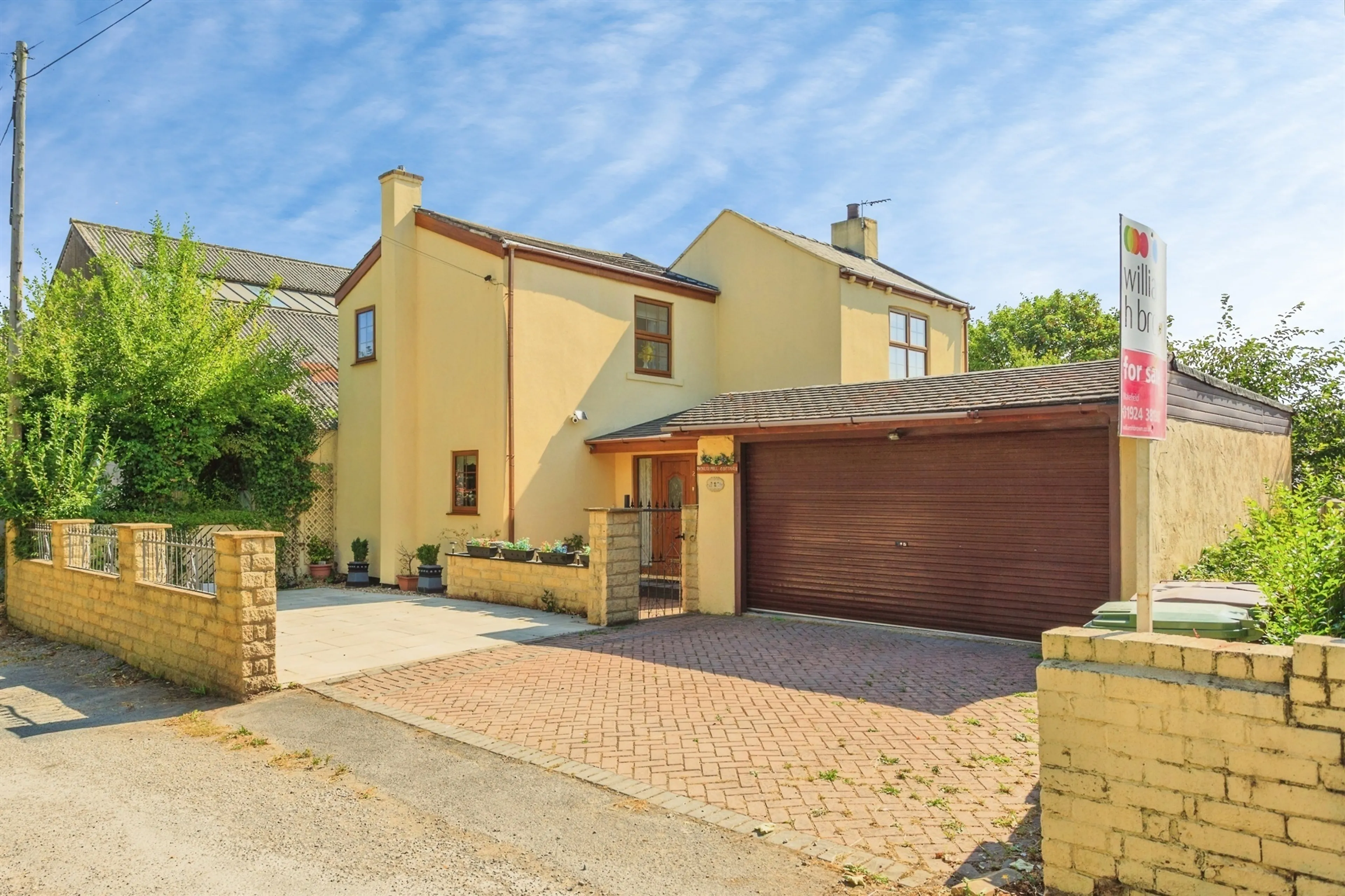 Property at Crownlands Lane, Ossett