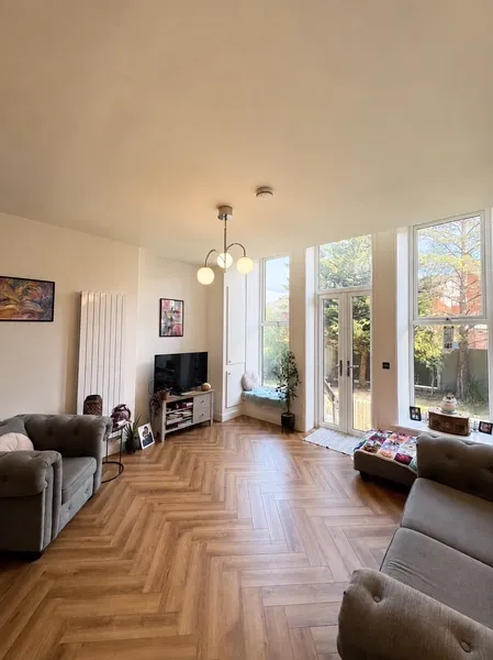 College Avenue, Crosby L23 0SS