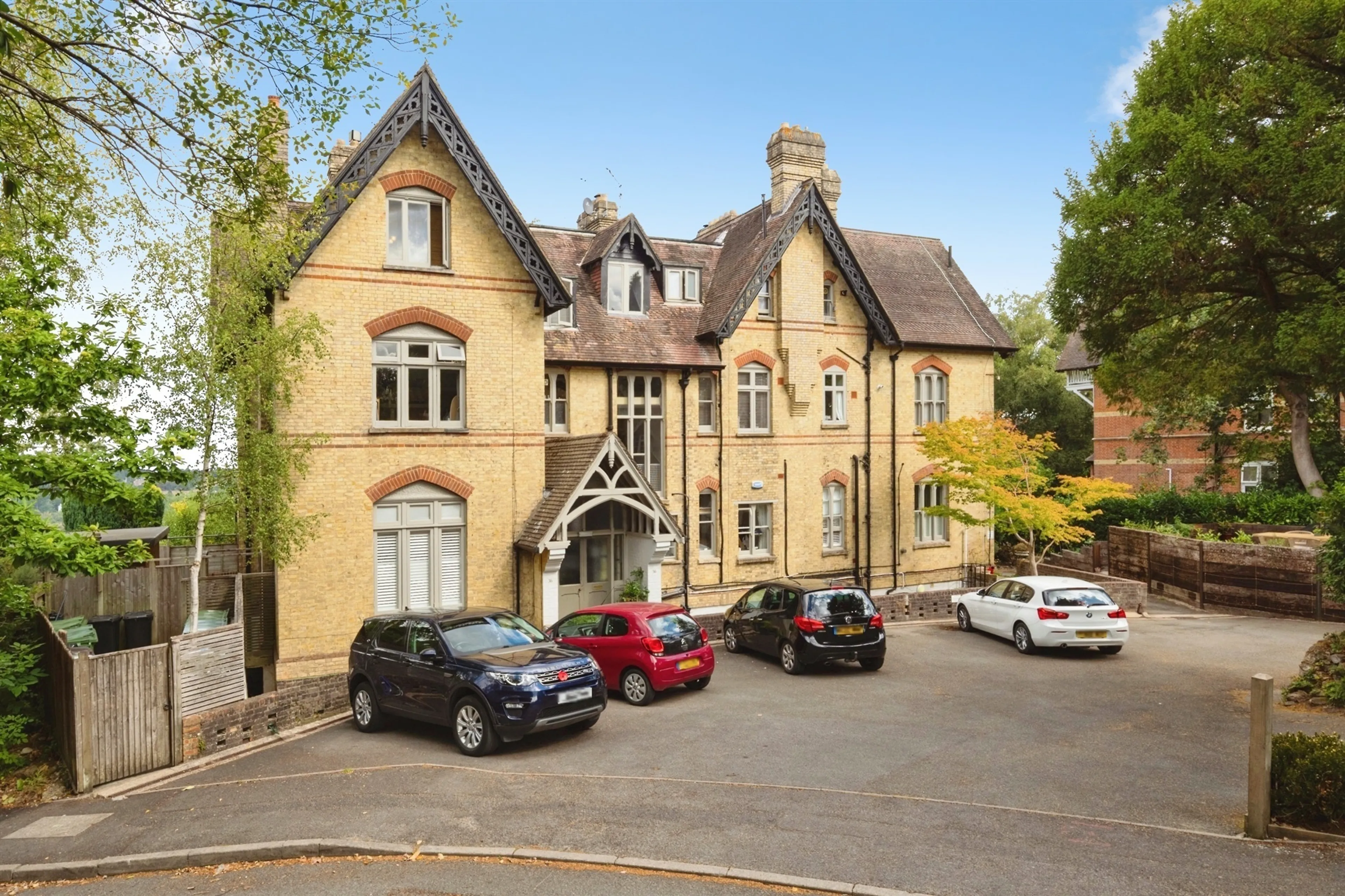 Property photo 0