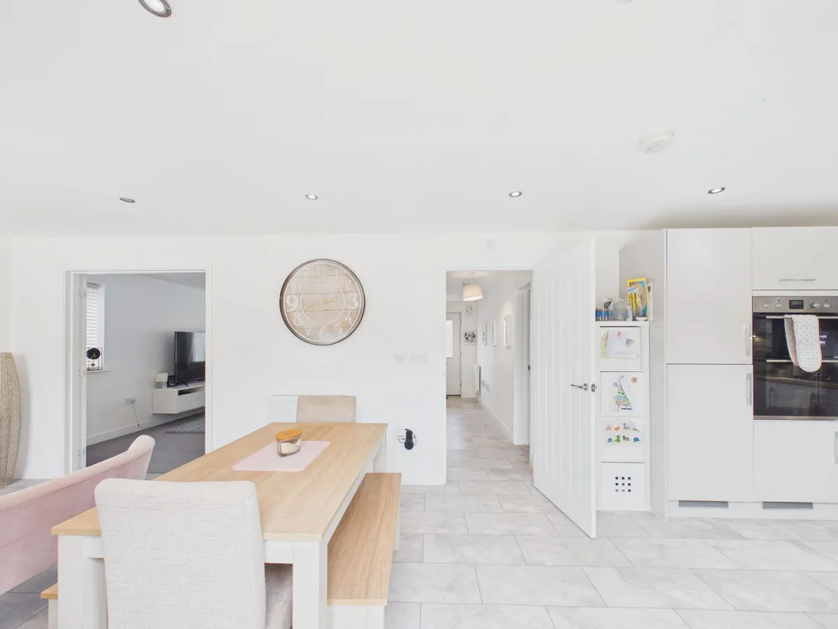 Railway Road, Rhoose, CF62