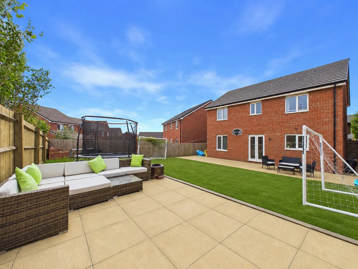 Railway Road, Rhoose, CF62