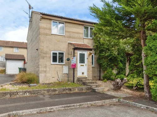 Darcy Close, Chippenhamphoto
