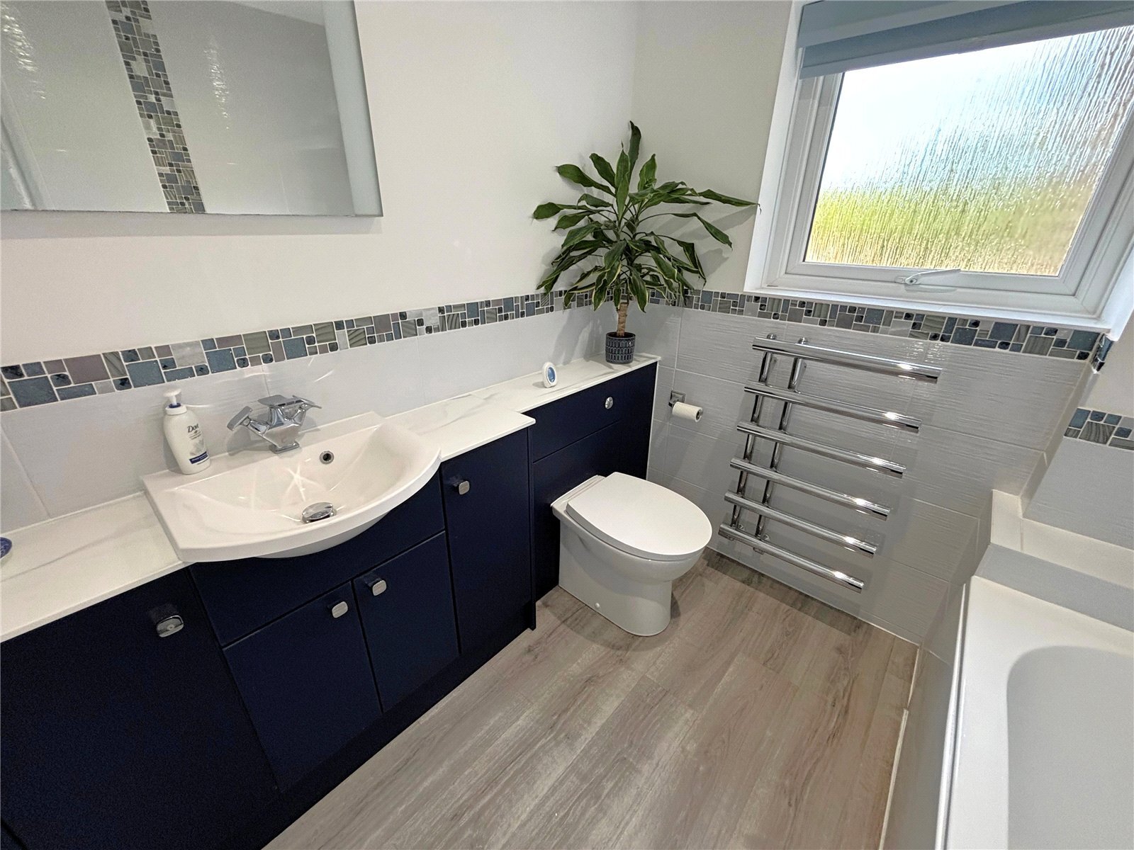 Sunbury Court, Fareham, Hampshire, PO15 Image 8