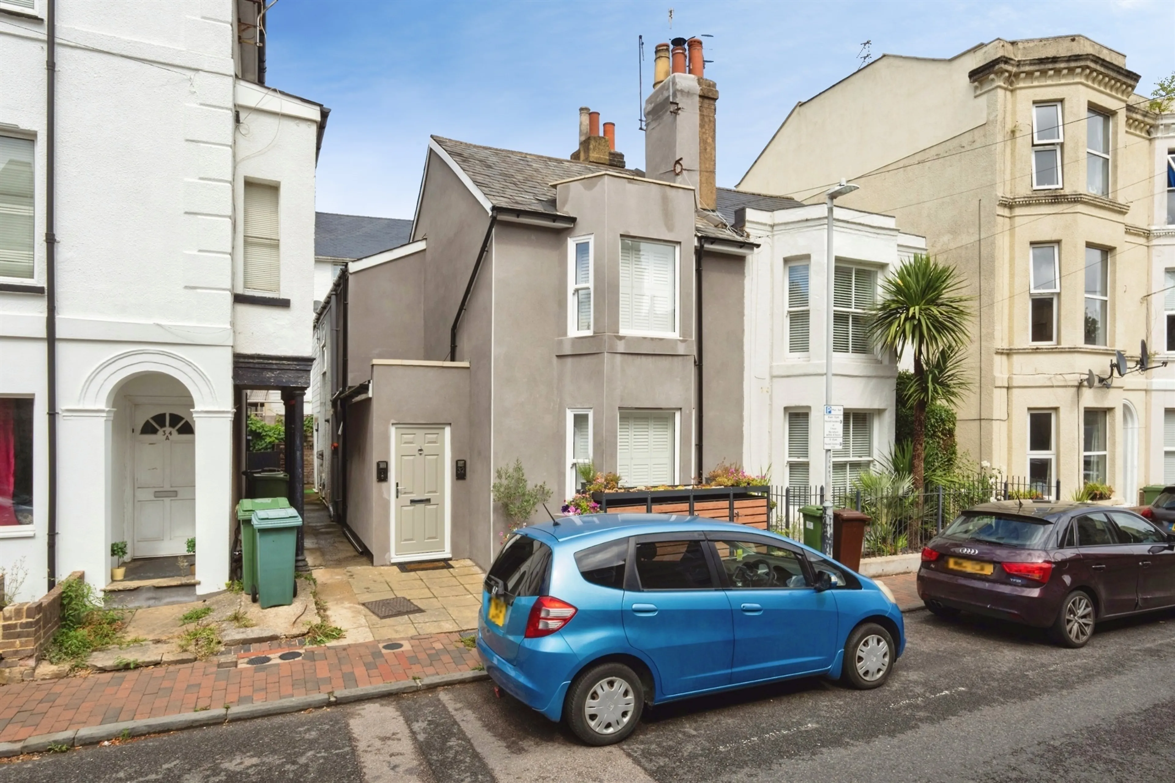 Property photo 0