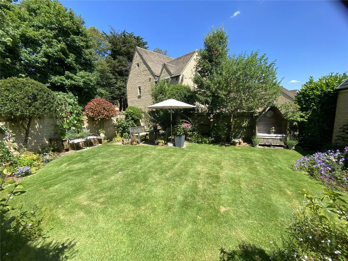 Delfin Way, Upper Rissington, Cheltenham, Gloucestershire, GL54