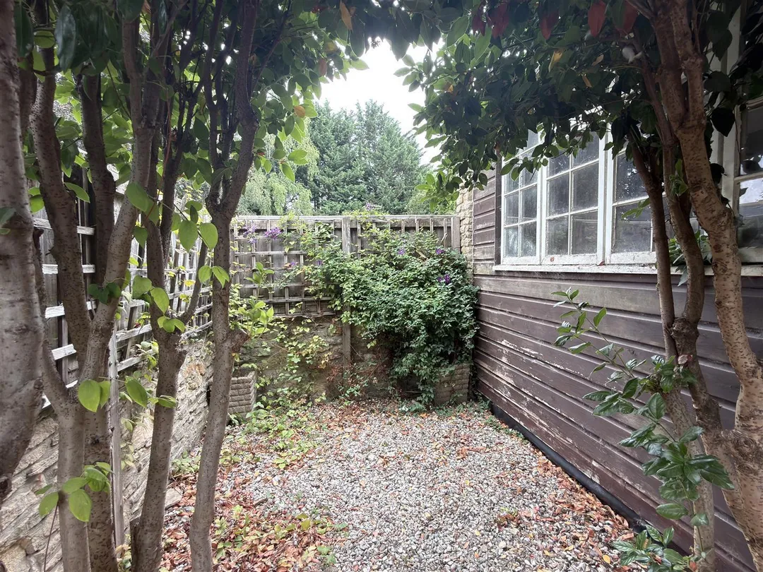 https://mr0.homeflow-assets.co.uk/files/photo/image/48120/6113/_x_/BOSWLNxY1EuY9tnj-WFj8Q.jpg