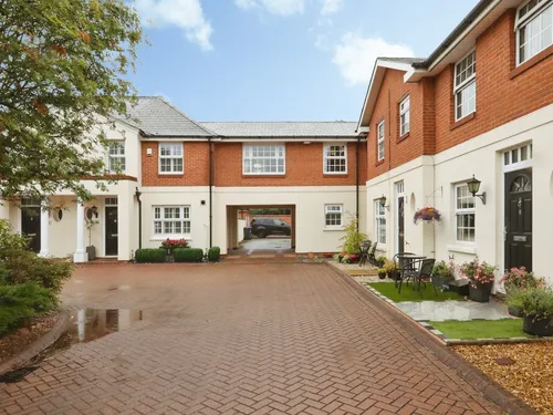 Bedford Court, Bawtry, Doncasterphoto
