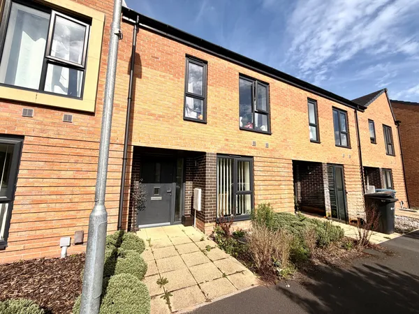28, Medina Close, Warrington