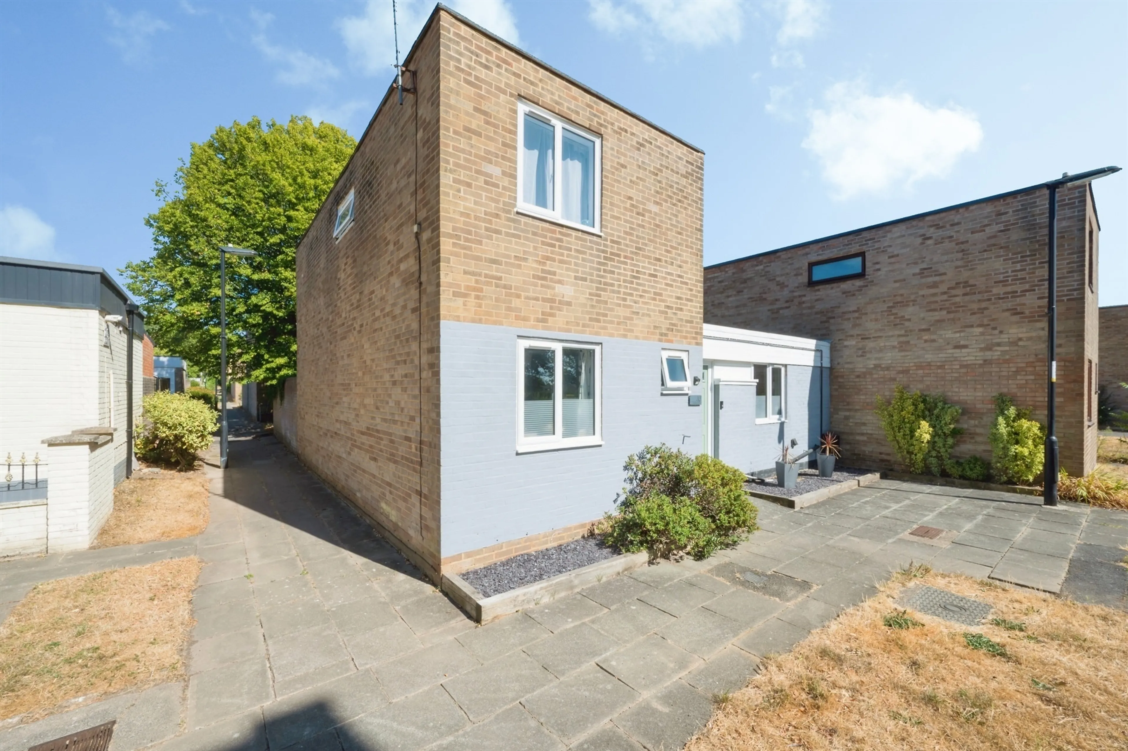 Property photo 0