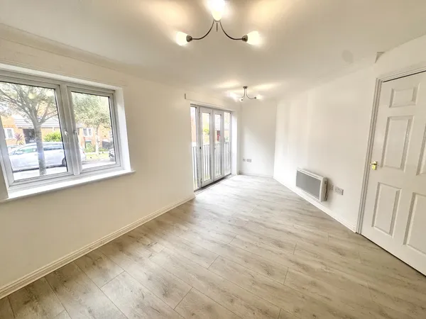Hill View Drive, Thamesmead, SE28