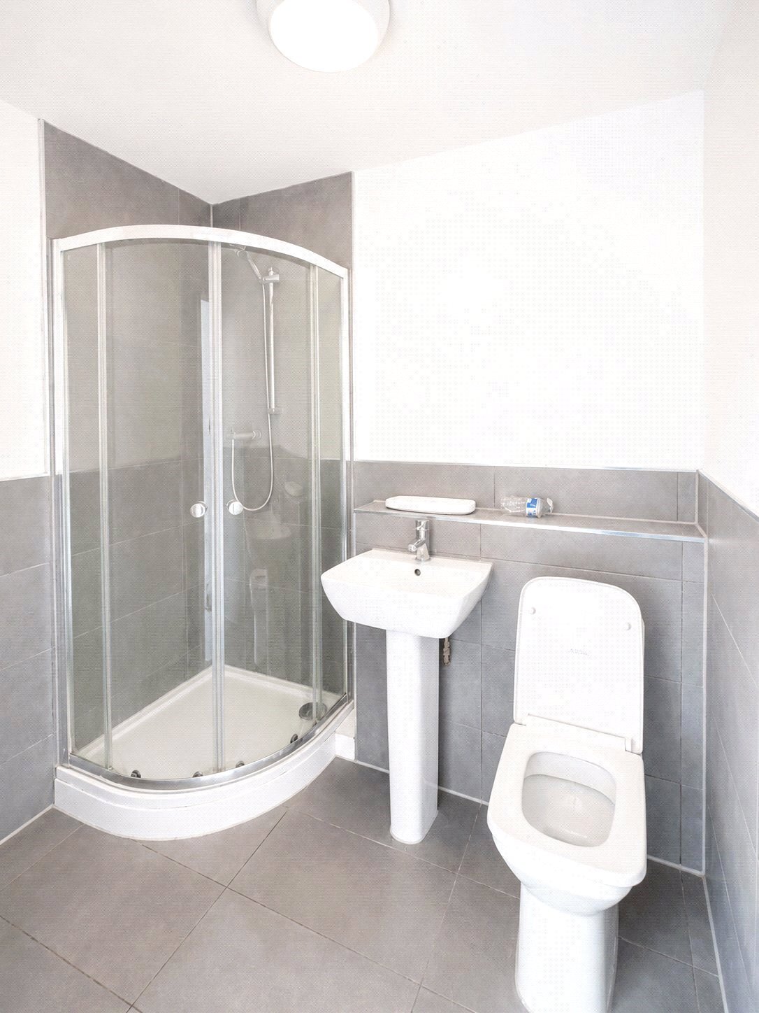 Elizabeth Way, Harlow, Essex, CM19 Image 3