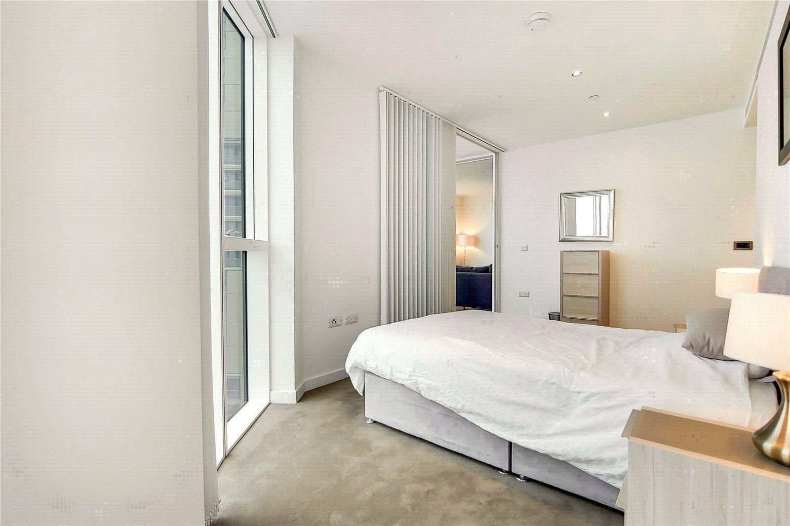 Wandsworth Road, London, SW8 Image 4