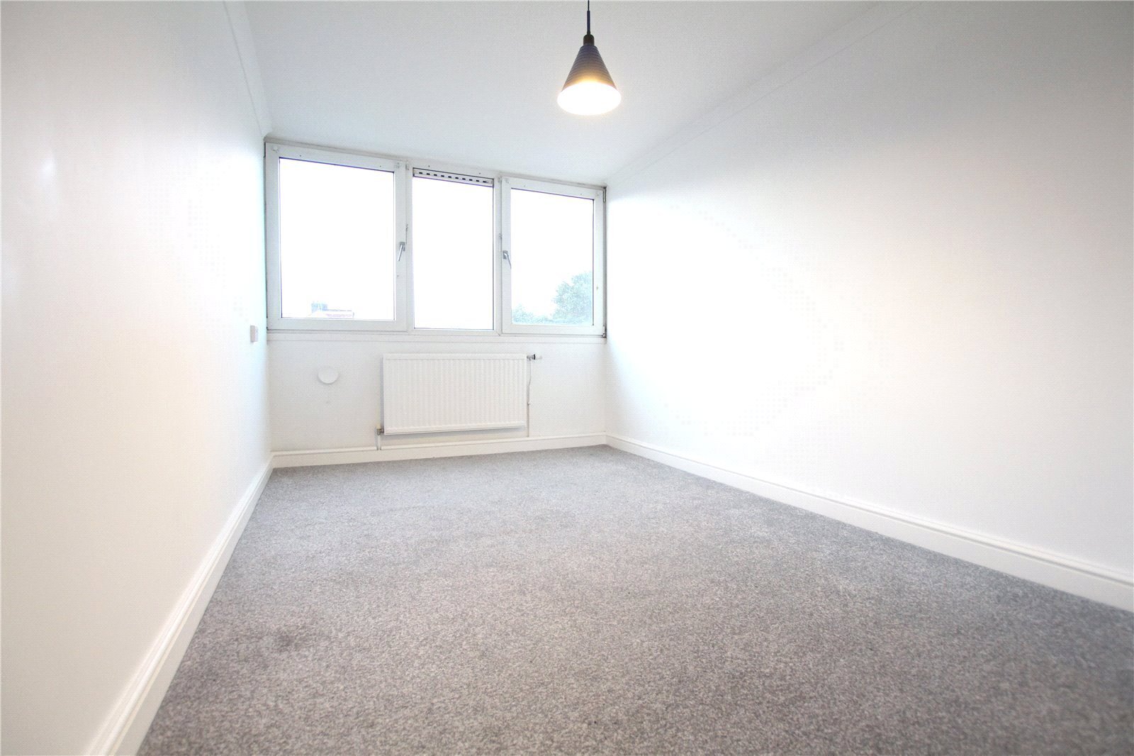 Ray Lodge Road, Woodford Green, IG8 Image 6