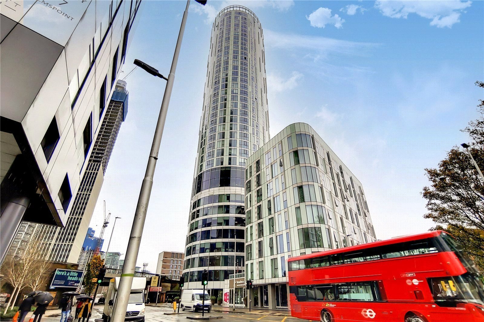 Wandsworth Road, London, SW8 Image 9