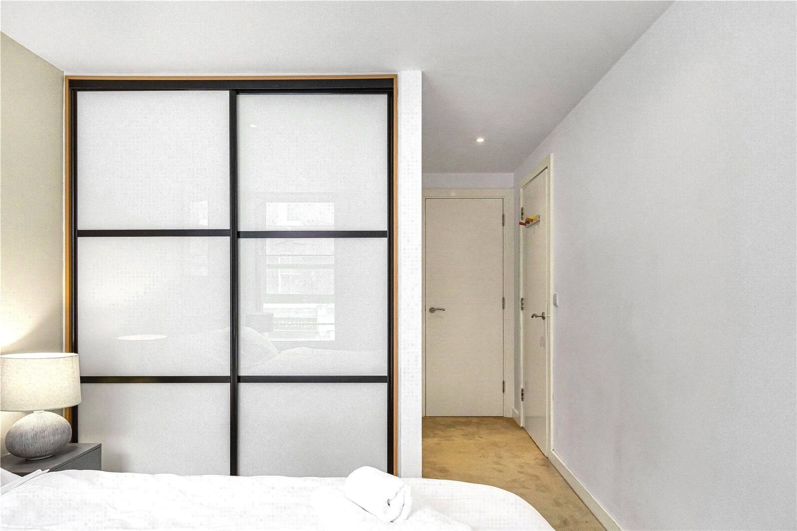 Leyden Street, London, E1 Image 14