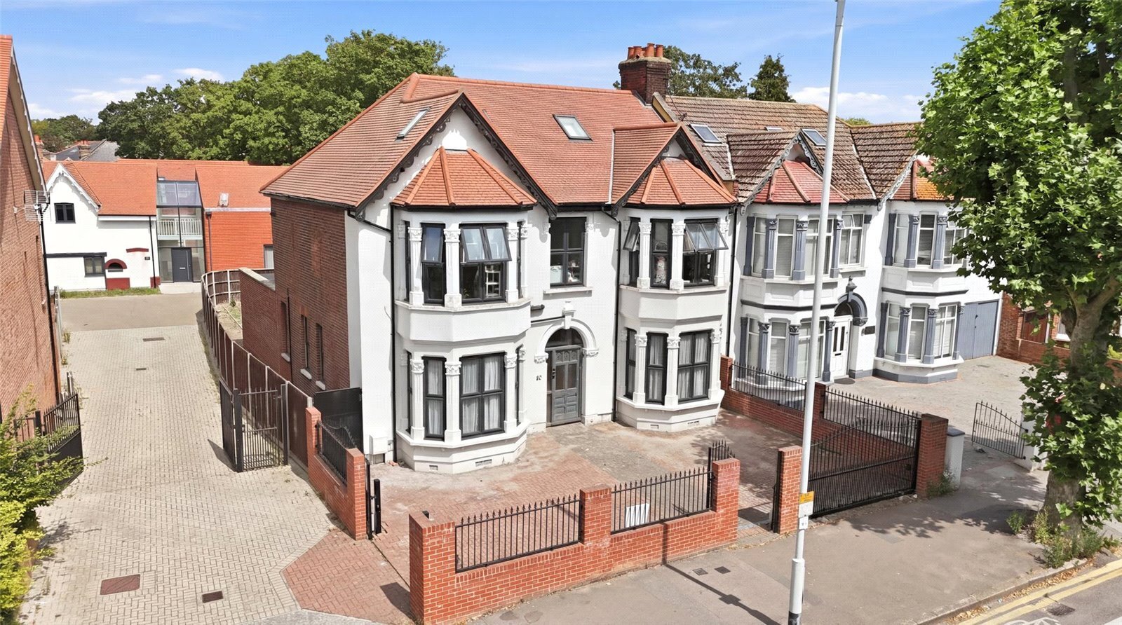Aldersbrook Road, London, E12 Image 2