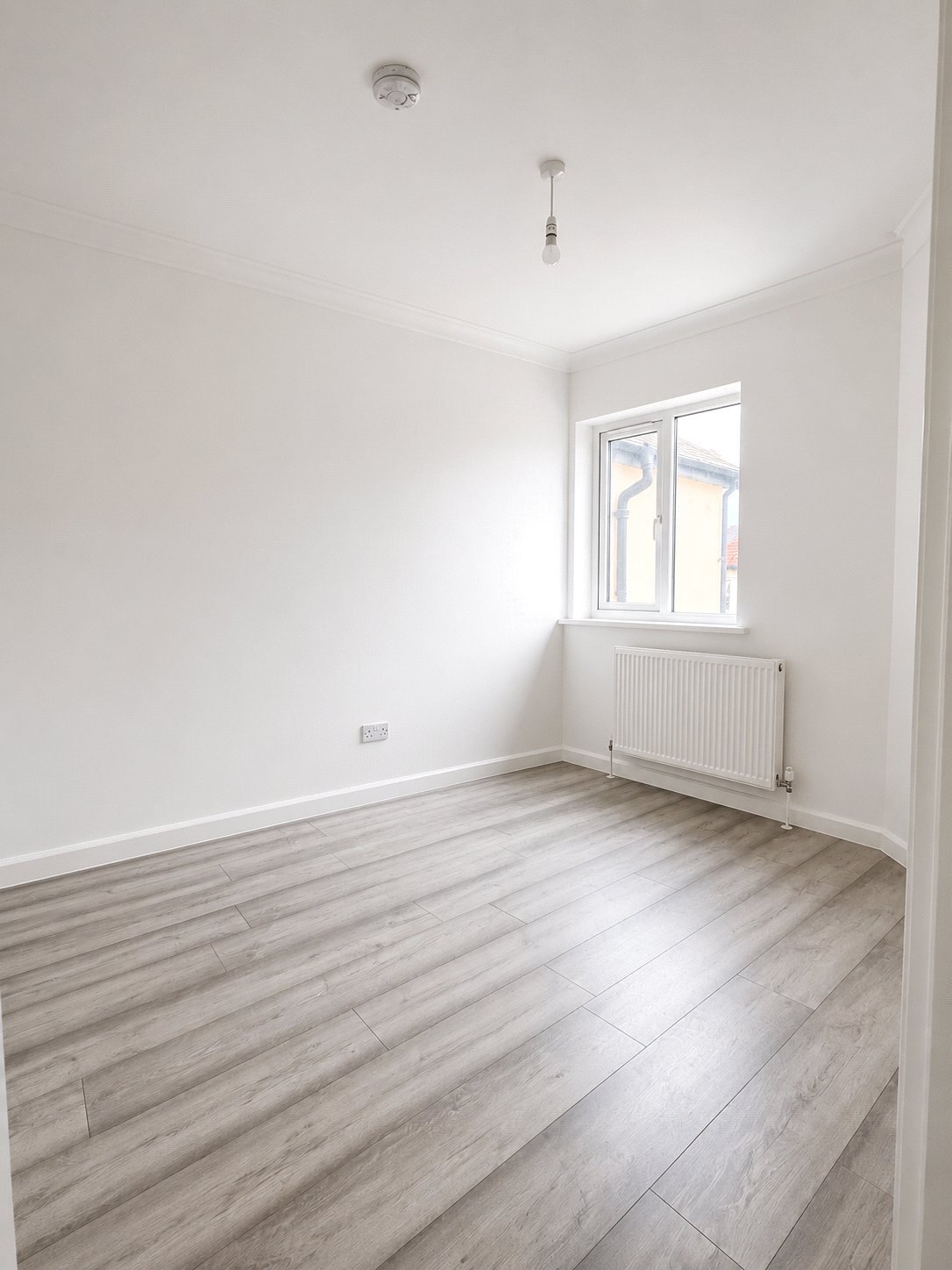 Sheringham Avenue, London, E12 Image 12