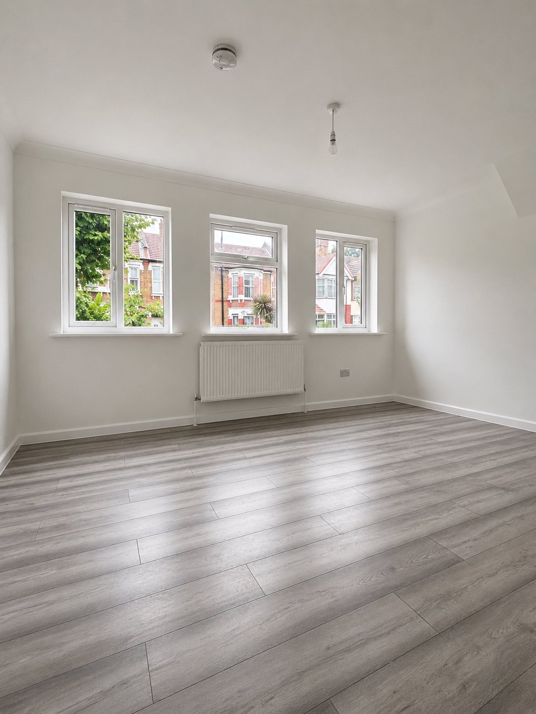 Sheringham Avenue, London, E12 Image 13
