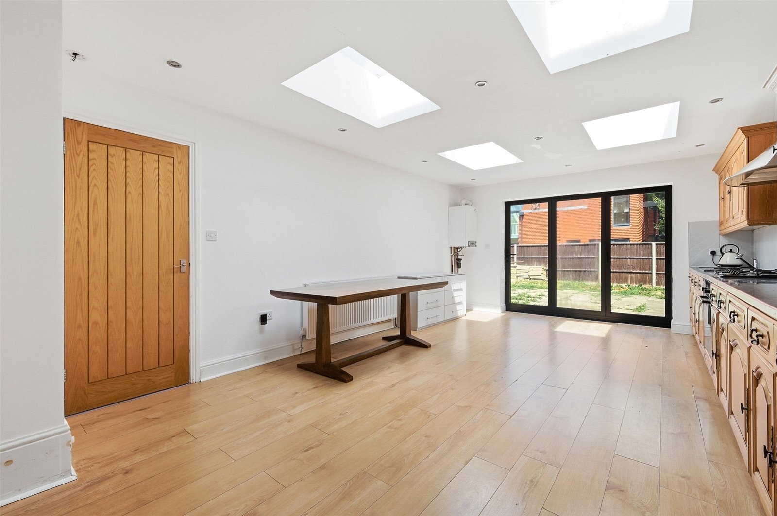 Aldersbrook Road, London, E12 Image 9