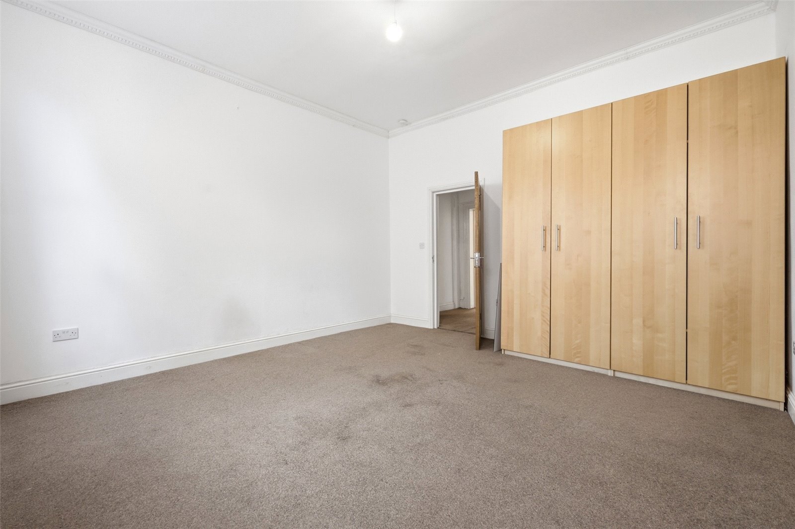 Aldersbrook Road, London, E12 Image 14