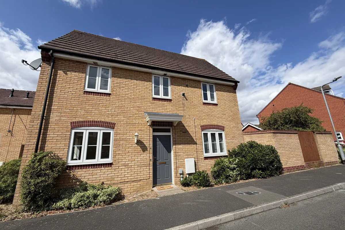 Chequers Close, CORBY