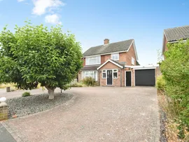 Britten Crescent, Great Baddow, Chelmsford photo