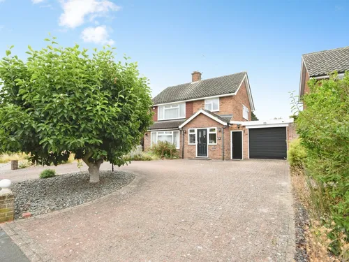 Britten Crescent, Great Baddow, Chelmsfordphoto
