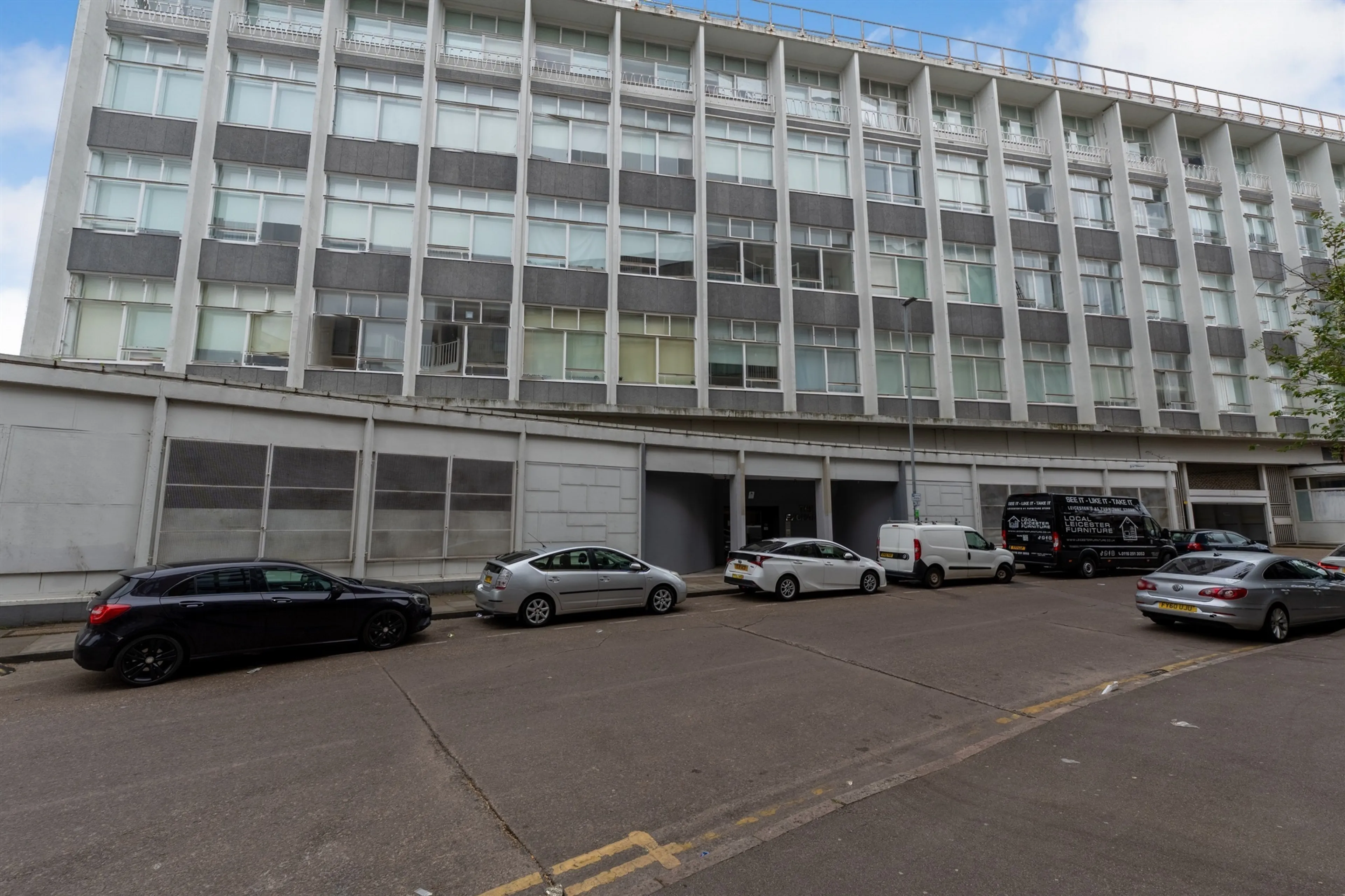 Property photo 0