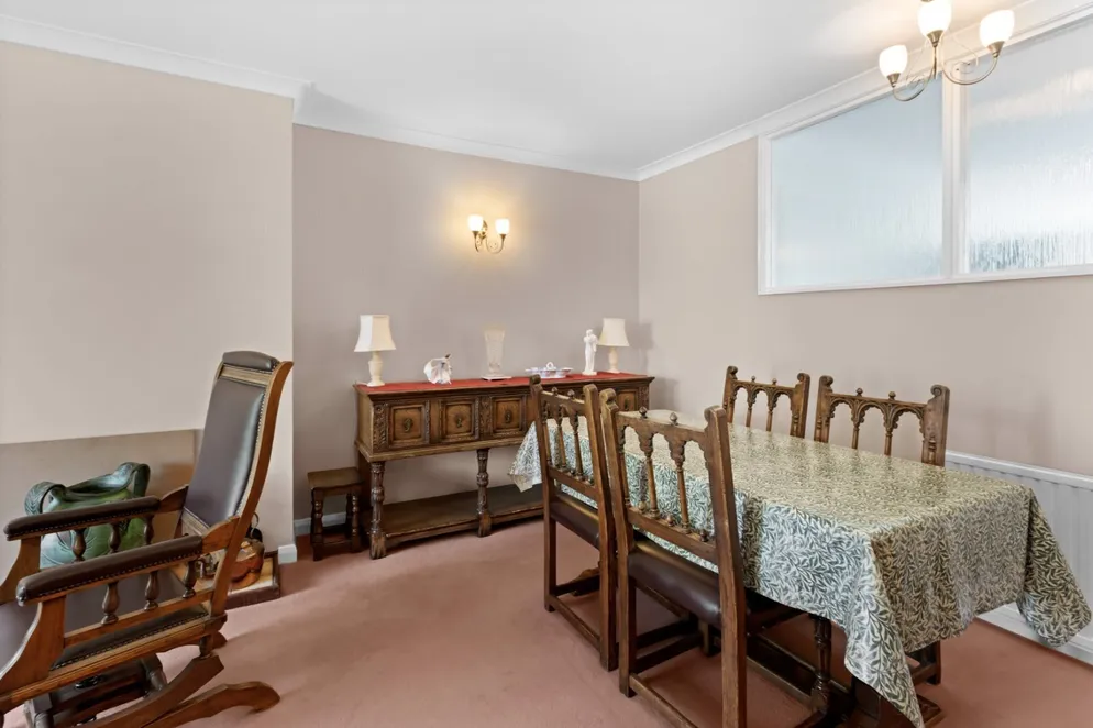 Property carousel item 13