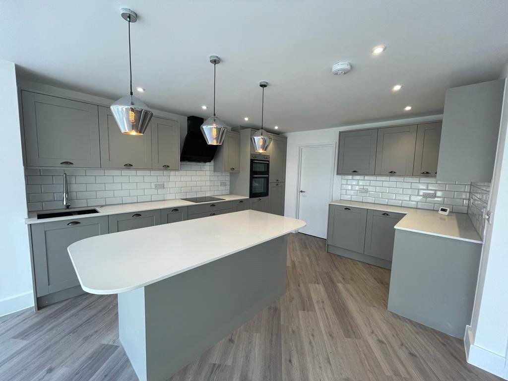 Park Gardens, Hawkwell, Hockley, Essex, SS5 Image 7