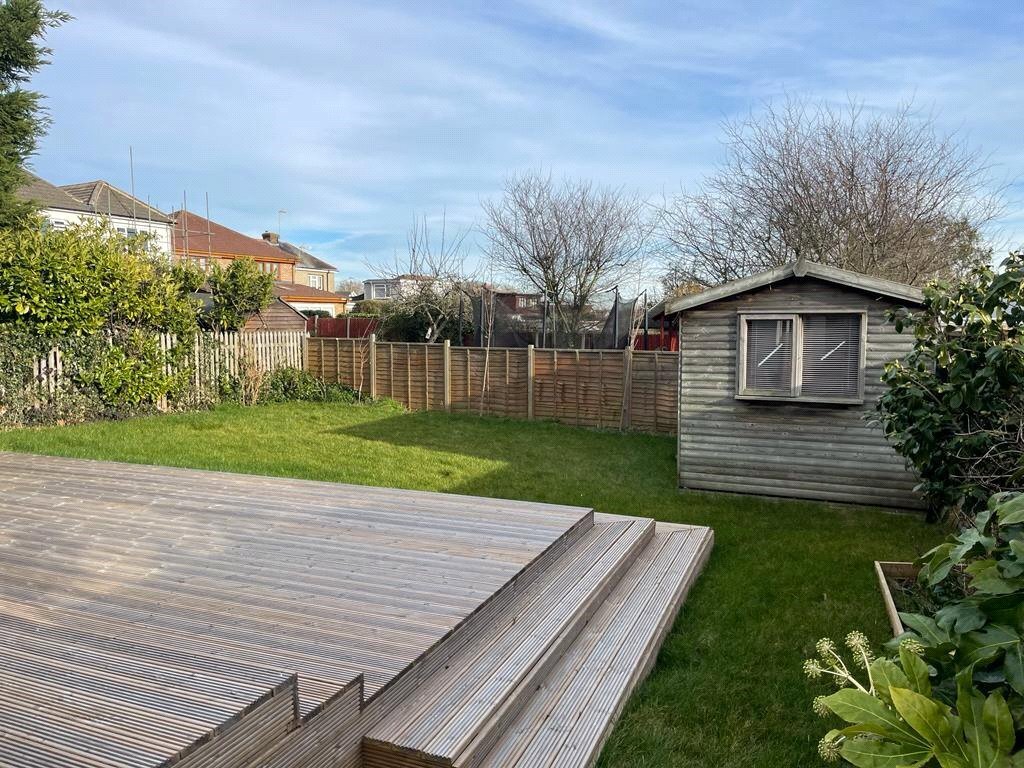Park Gardens, Hawkwell, Hockley, Essex, SS5 Image 14