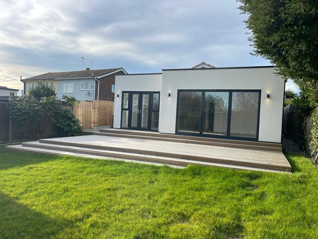 Park Gardens, Hawkwell, Hockley, Essex, SS5 Image 15