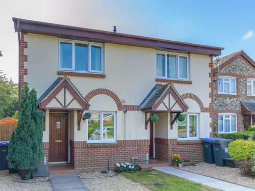 St. Lukes Close, Bishopdown, SALISBURYphoto