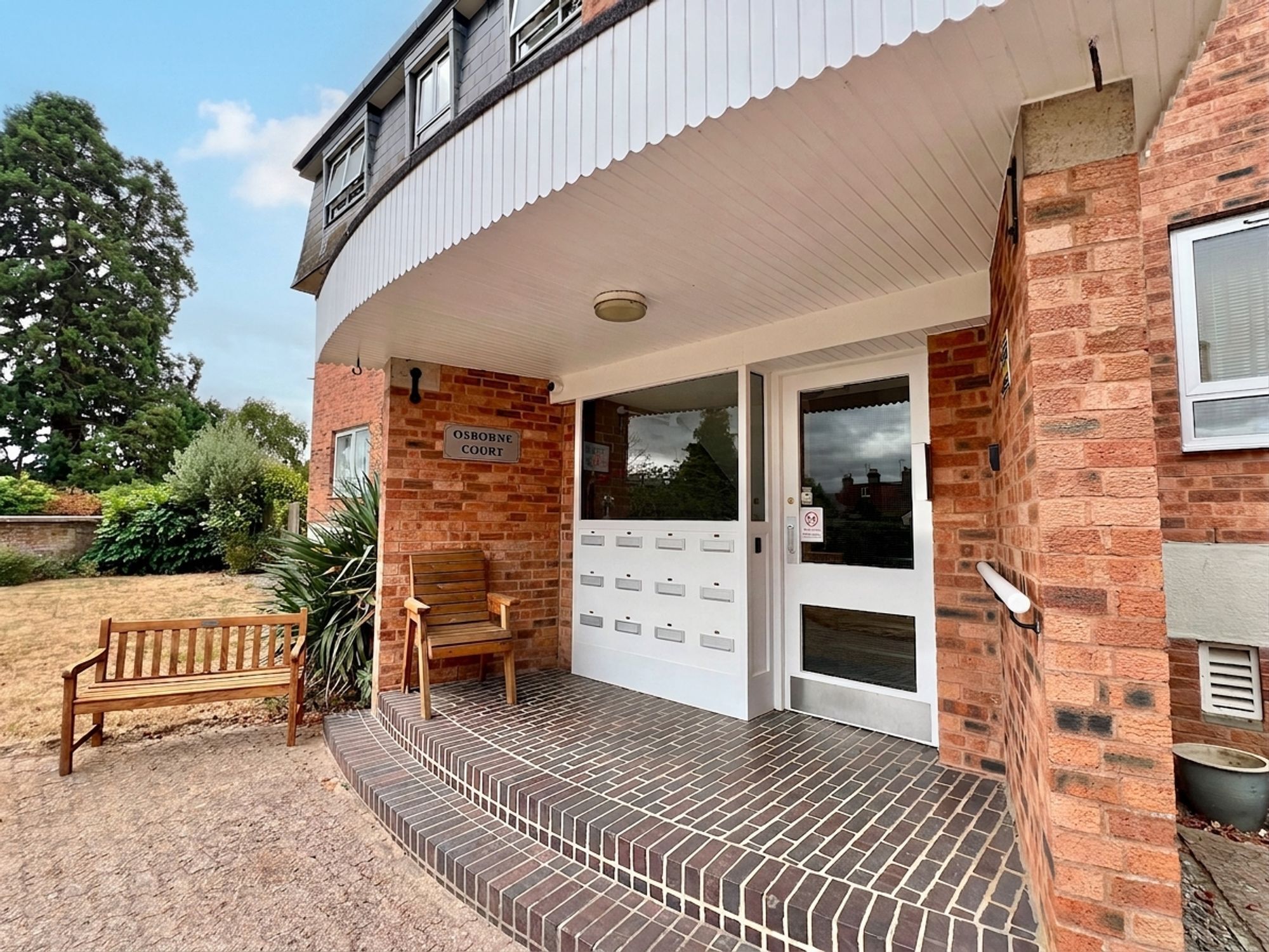 Compass Rise, Osborne Court - NO onward chain! Image 7