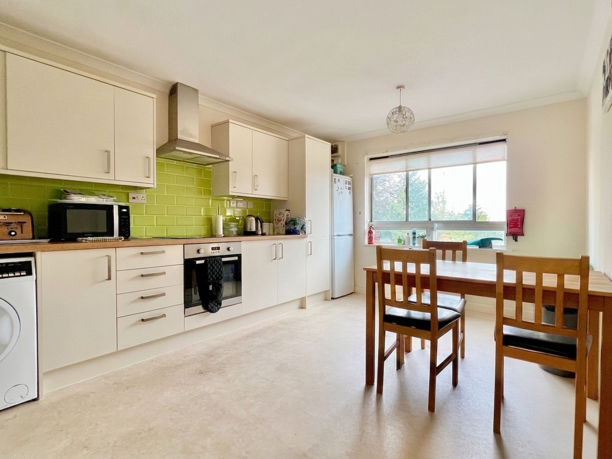 Compass Rise, Osborne Court - NO onward chain! Image 2